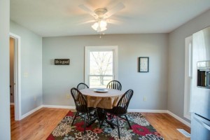 1945 Smithland Rd - Casual Dining