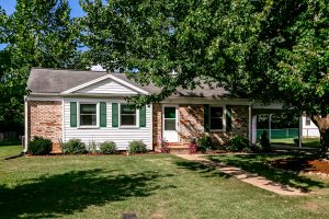 305 Homestead Drive | Harrisonburg Homes Team